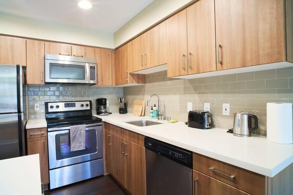 Exclusive In The Heart Of Marina Del Rey Apartment *