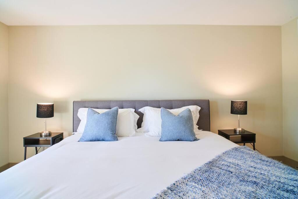 Apartment Exclusive In The Heart Of Marina Del Rey