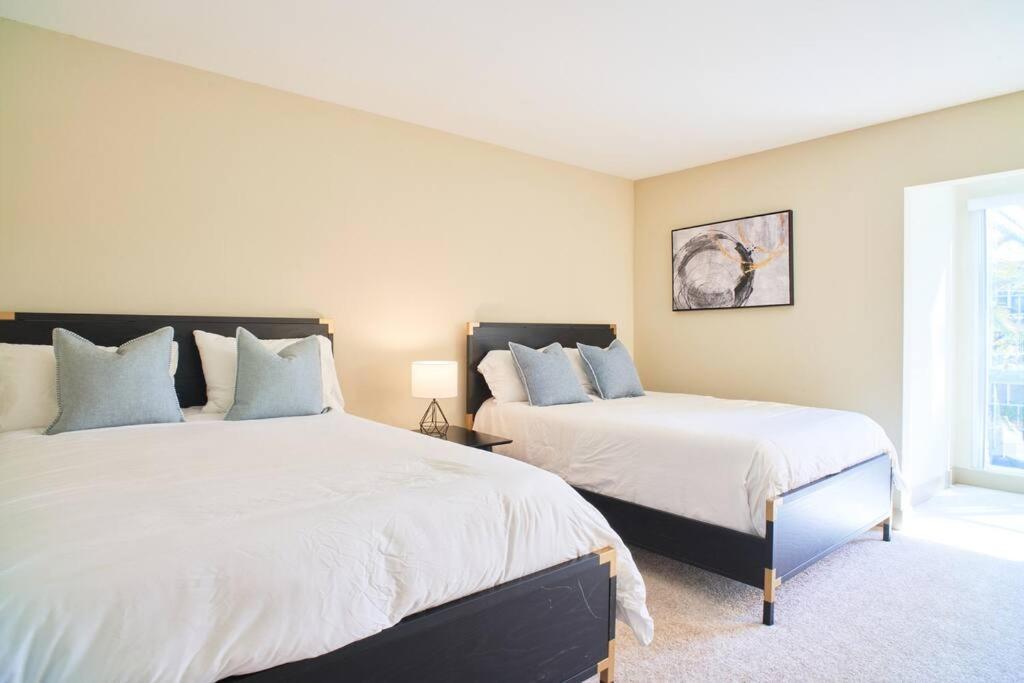 Exclusive In The Heart Of Marina Del Rey Los Angeles