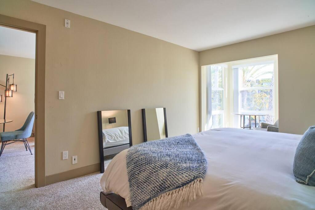 Exclusive In The Heart Of Marina Del Rey *